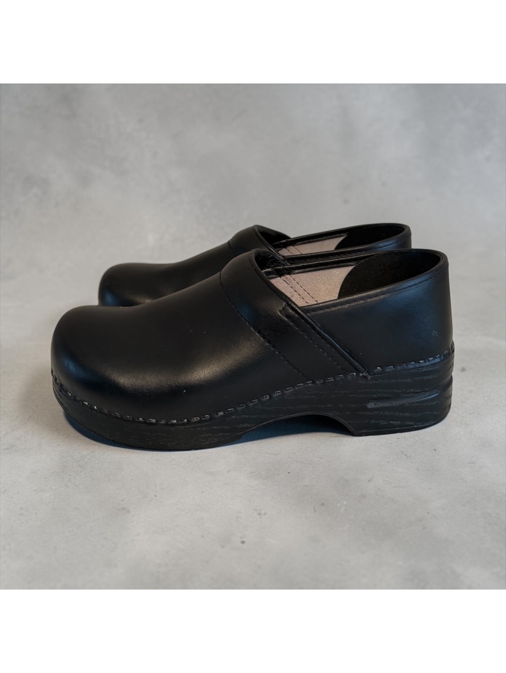 Dansko Professional Black Leather Clogs - Size Women's 12.5-13